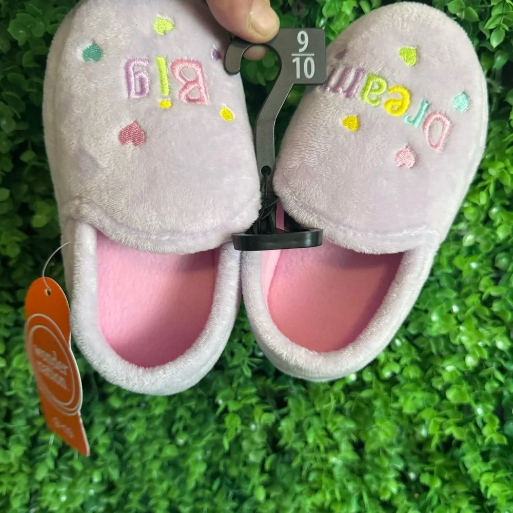 Wonder Nation Toddler Size 9/10 Dream Big Putplr Aline Slipper NWT